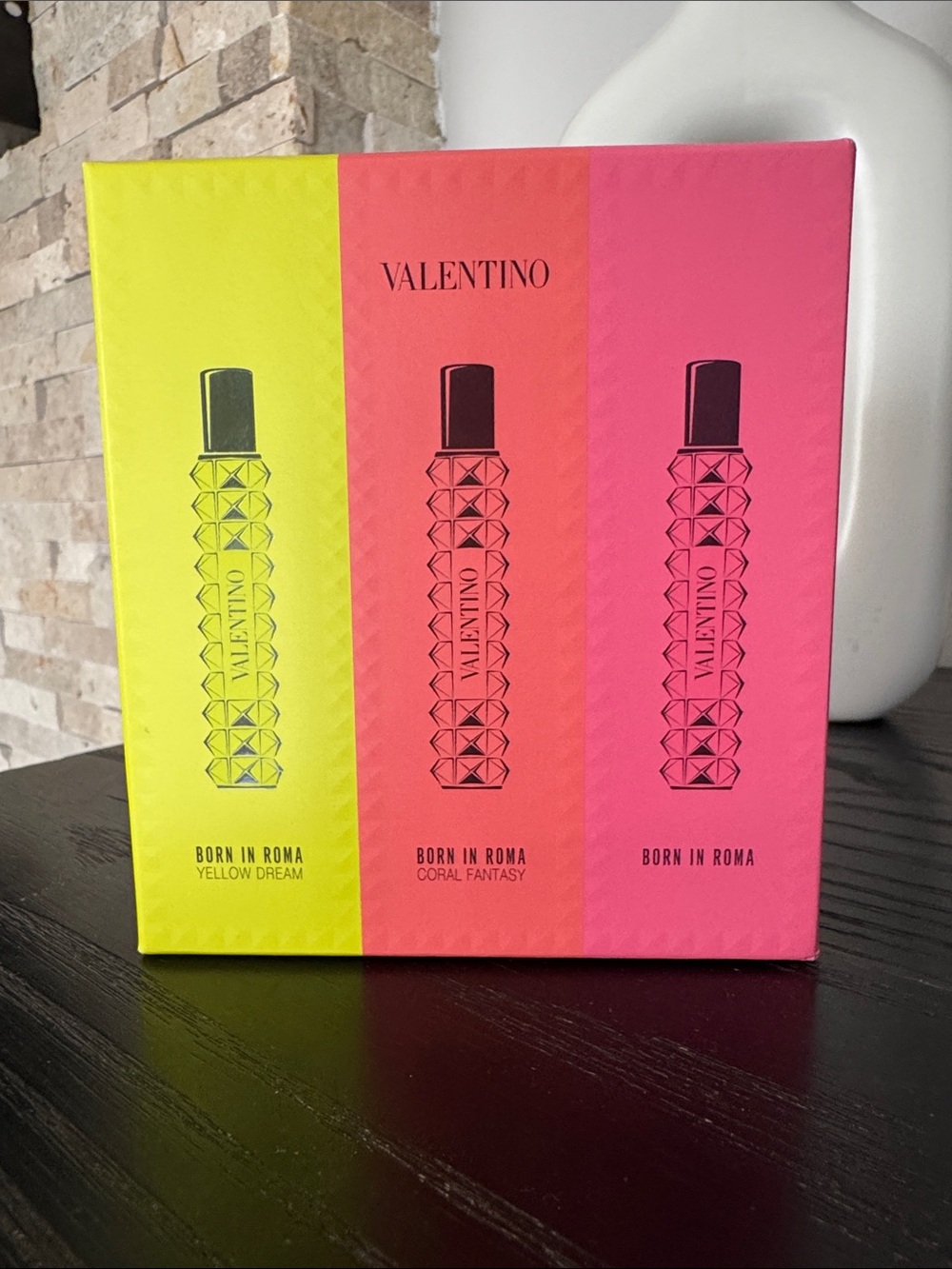 Valentino Donna Born In Roma Trio Gift Set - Yellow, Orange, Pink - Picture 6 of 7